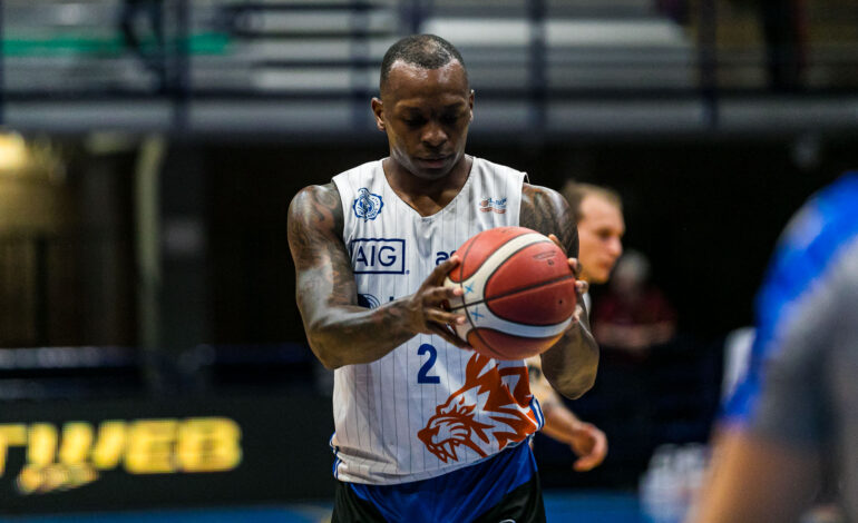  Gaines(Benacquista Latina Basket): «Cantù è una squadra solida, sarà una dura lotta fino alla fine»