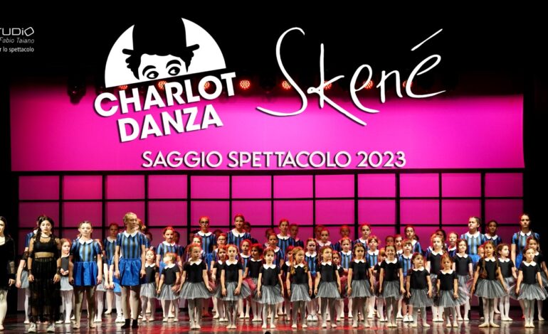 Saggio Skenè-Charlot,”Nevermore Academy”e”Uscite d’emergenza”emozionano l’Ariston di Gaeta