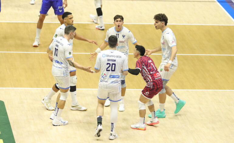  Superlega Maschile: Il Cisterna Volley batte il Monza al Tie Break 2-3
