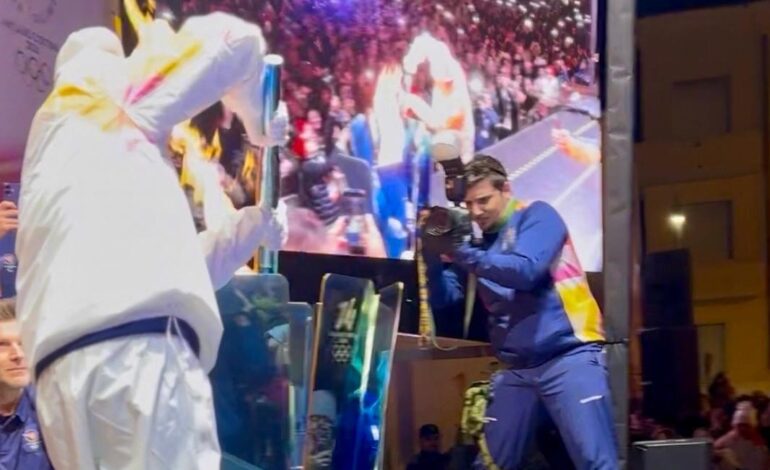  La fiamma olimpica di Milano Cortina 2026 illumina Latina nel giorno di Santo Stefano