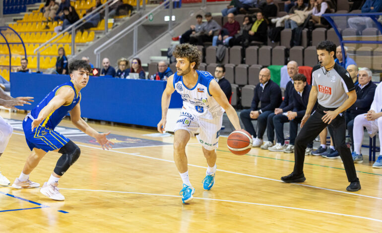  La Benacquista conquista il sesto sigillo: Nocera piegata 86-80 al PalaCoccia