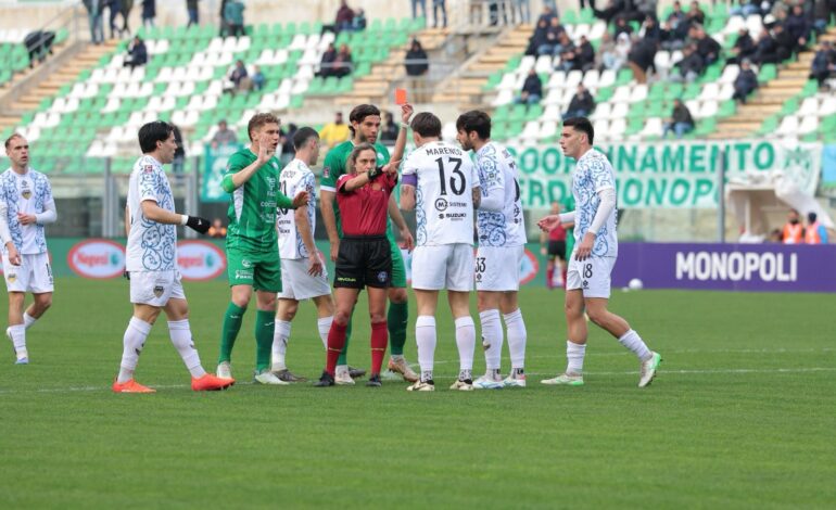  Latina in dieci dal 2’, il Monopoli passa di misura: decide Vinciguerra