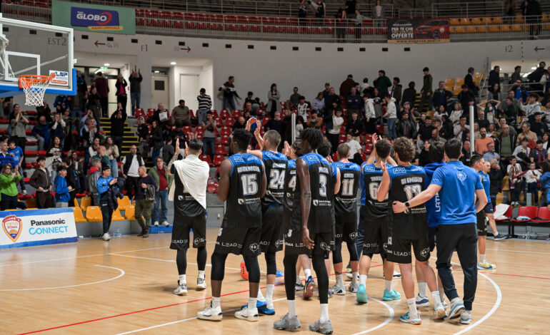 Serata storta al PalaTiziano, Latina cade nello scontro diretto