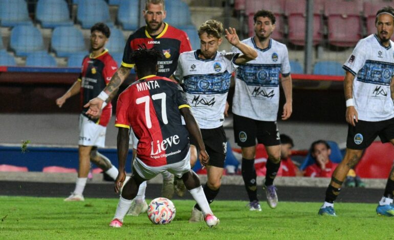 Gubbio-Latina 3-1, nerazzurri puniti nel finale